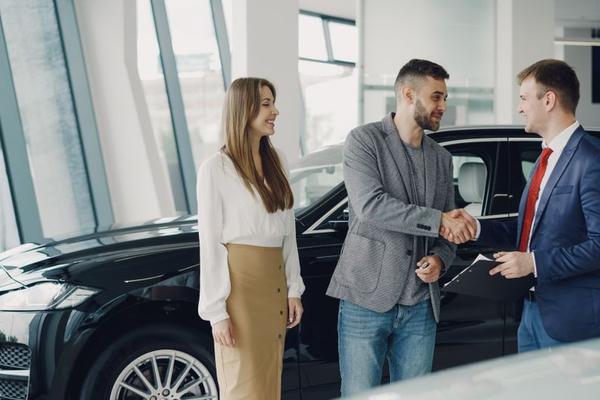 buying a used car privately vs dealer