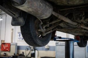 Tracking vs Wheel Alignment: What’s the Difference?